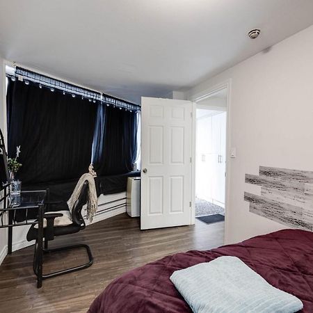 Bright Parkdale Court - Little Portugal W/ Free Parking Apartment Toronto Ngoại thất bức ảnh