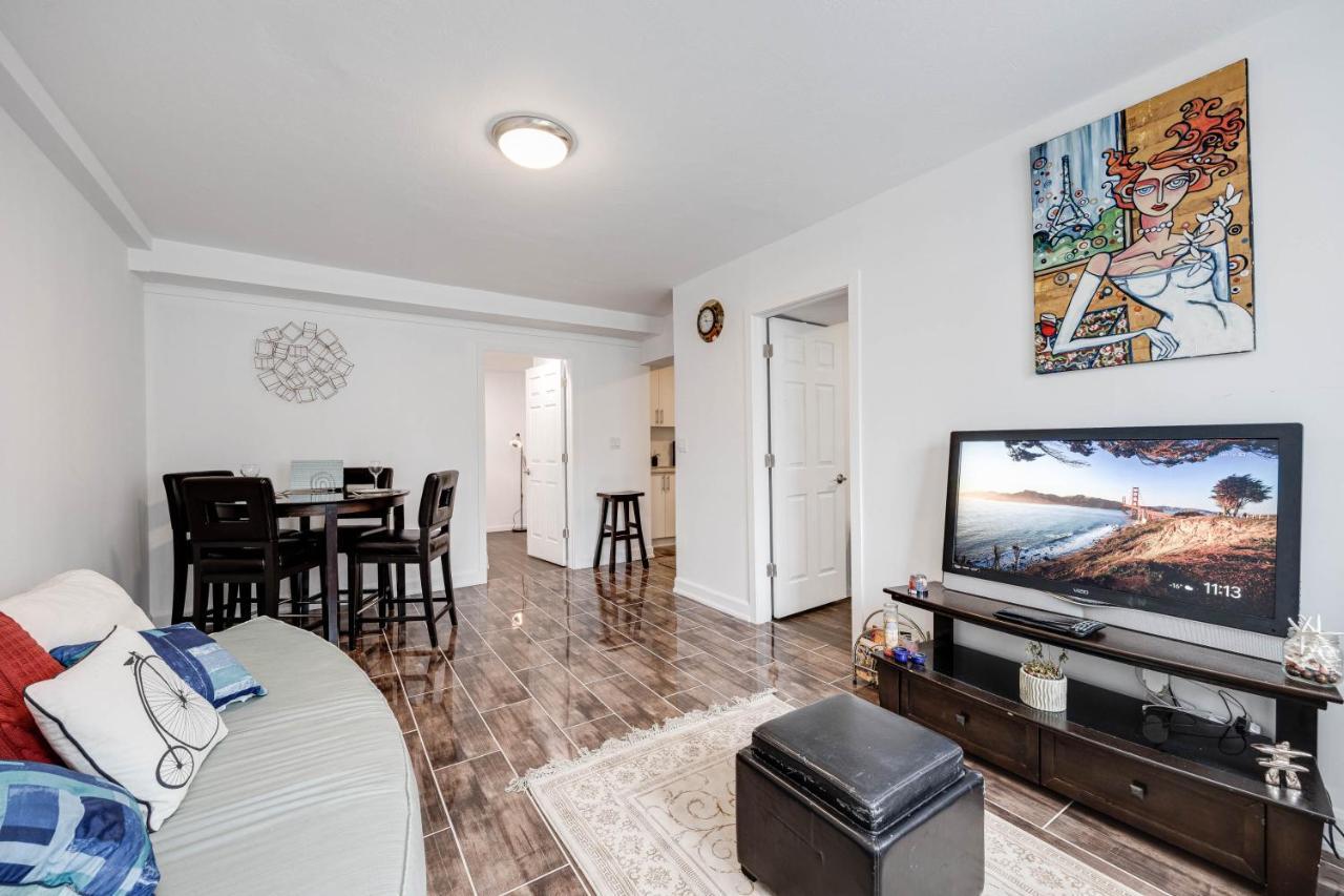 Bright Parkdale Court - Little Portugal W/ Free Parking Apartment Toronto Ngoại thất bức ảnh