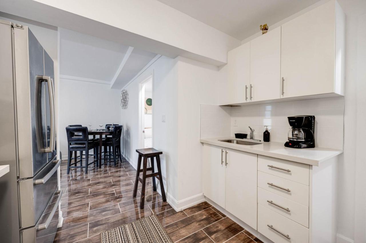 Bright Parkdale Court - Little Portugal W/ Free Parking Apartment Toronto Ngoại thất bức ảnh