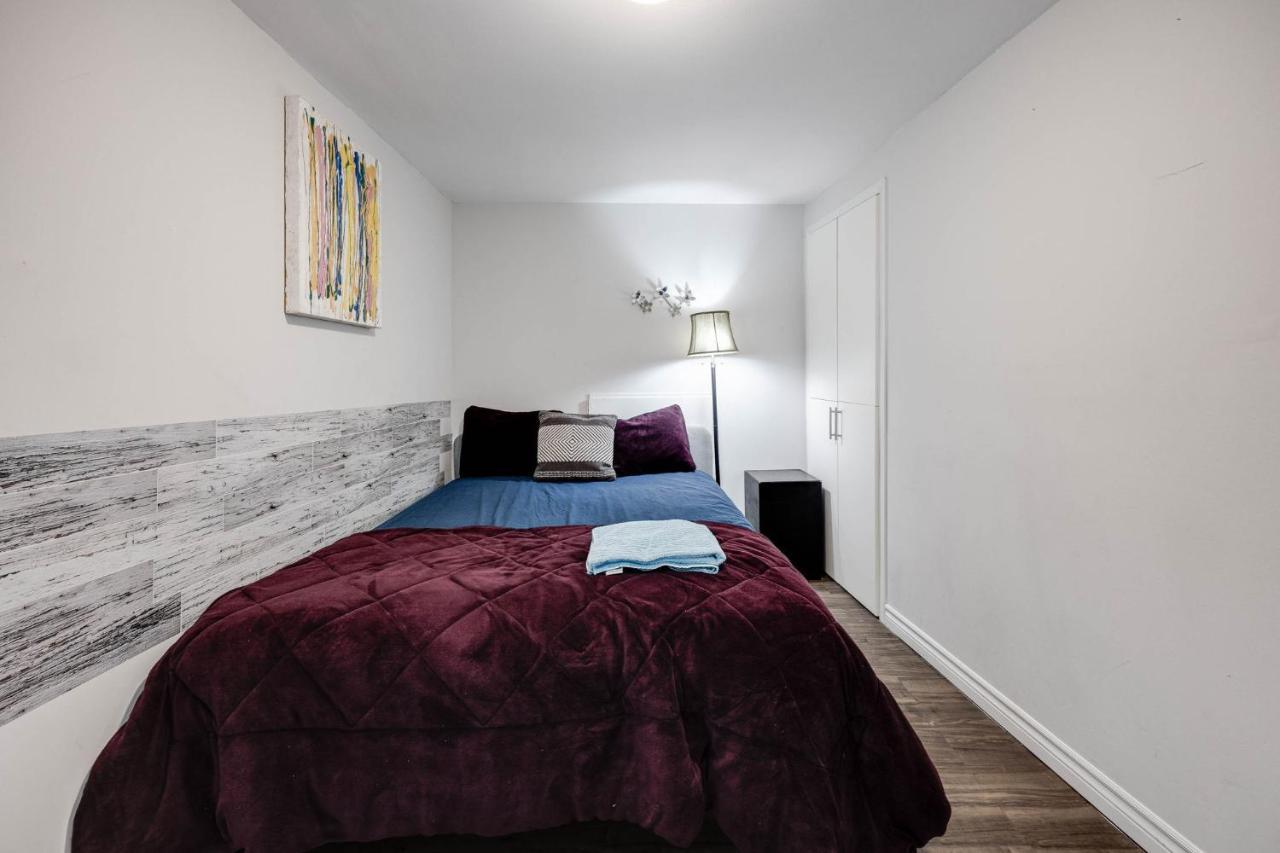 Bright Parkdale Court - Little Portugal W/ Free Parking Apartment Toronto Ngoại thất bức ảnh